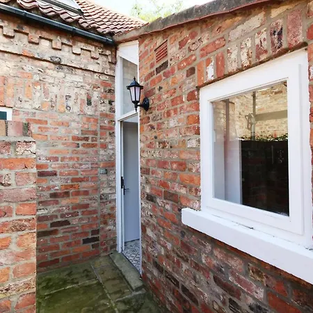 Stodham - One Bed Near Minster