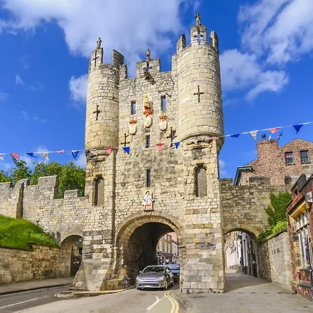 Stodham - One Bed Near Minster